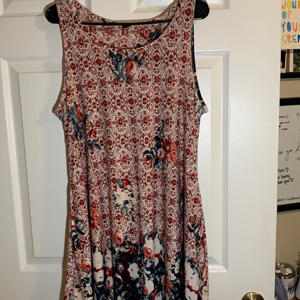 Large - Stretchy Dress - Pretty Red Design